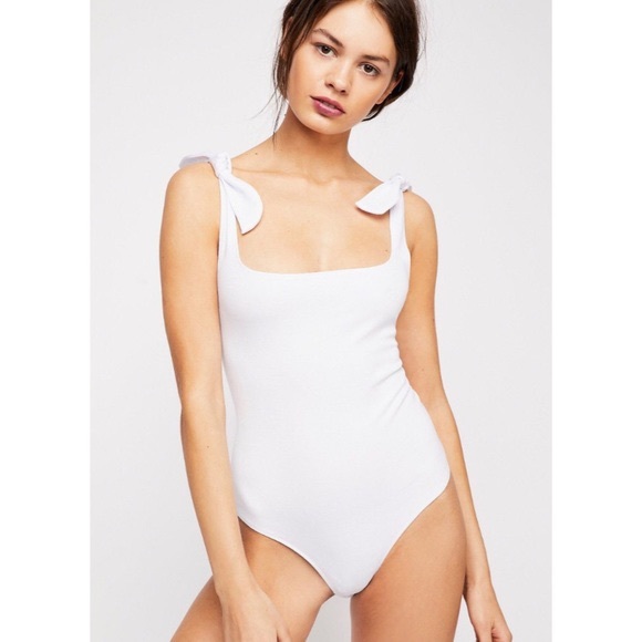 Free People Tops - Free People Bodysuit White Tie Sleeve Square Neck Tank Top Style With Low Back ✨
